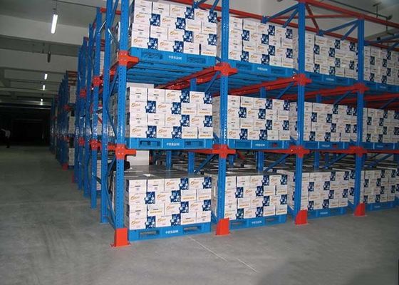 محرک کار سنگین در قفسه های پالت 1000-4000kg / سطح قفسه های فولادی صنعتی