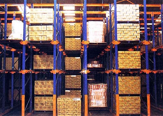 محرک کار سنگین در قفسه های پالت 1000-4000kg / سطح قفسه های فولادی صنعتی
