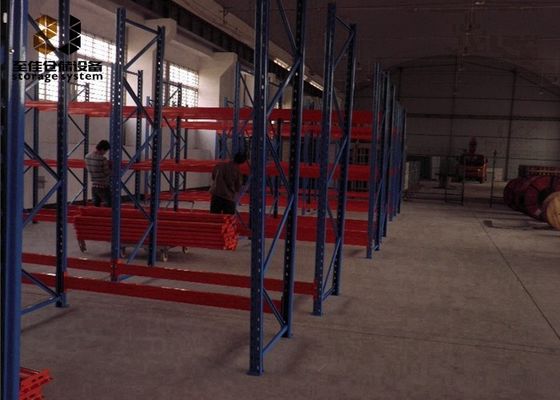 حداکثر ۴۵۰۰ کیلوگرم در هر سطح قدرت پوشش داده شده ۲۰۰۰ تا ۶۵۰۰ میلی متر ارتفاع قفسه بلند