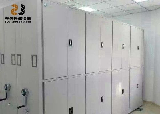 کابینت های نقلیه خاکستری سیستم قفسه های کتابخانه با چگالی بالا سیستم قفسه